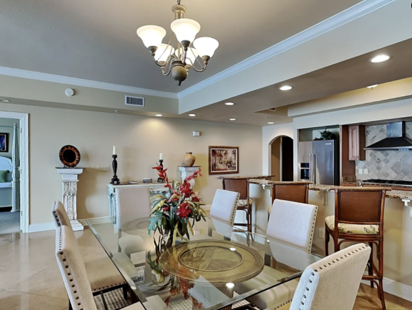 Destin Beach Vacation Condo Rental 4 bedrooms Sleeps 12